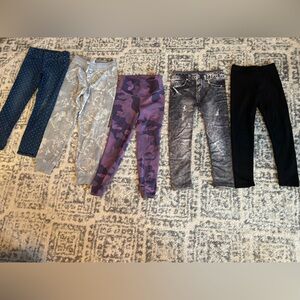 5 bottoms bundle. Blck/Tie Dye Leggings, Polka Dot Jeggings, Joggers